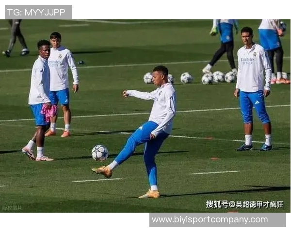 外媒报道赫伊森吕迪格阿诺德等五名球员缺席皇马训练引发关注 外媒报道赫伊森吕迪格阿诺德等五名球员缺席皇马训练引发关注