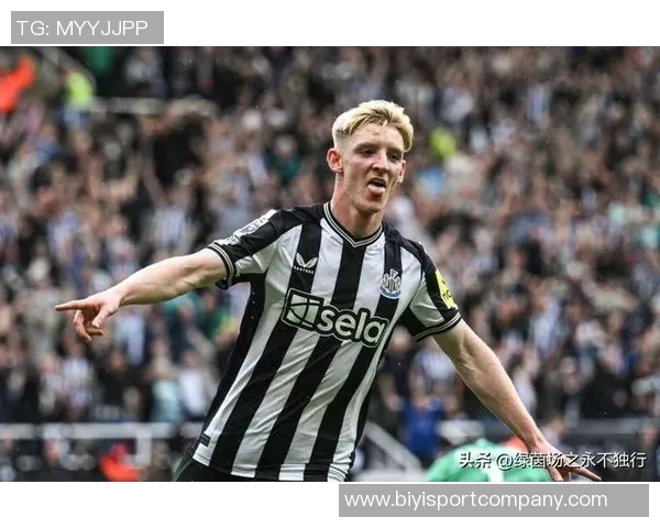 纽卡斯尔签约15岁天才中卫交易金额达375万镑加奖金