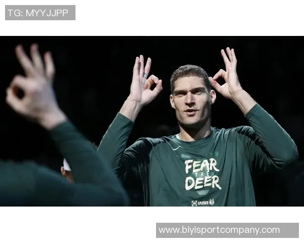 大洛称赞祖巴茨风格互补认为其有望争夺最佳防守球员奖 大洛称赞祖巴茨风格互补认为其有望争夺最佳防守球员奖