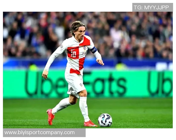 安布谈德布劳内表现与莫德里奇对比的误区与真实情况