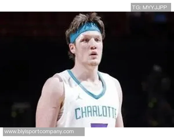 克尼佩尔展现领袖风范20中11三分12中5豪取28分8板7助助球队取胜