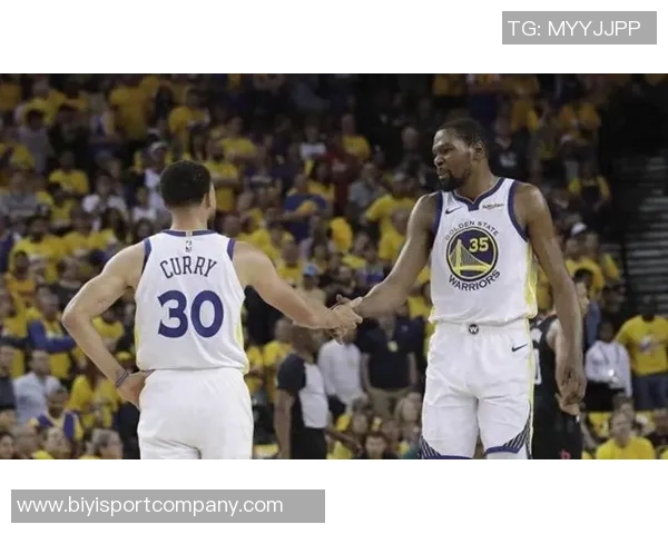 杜兰特谈与华子关系竞争与尊重交织中映射彼此影子